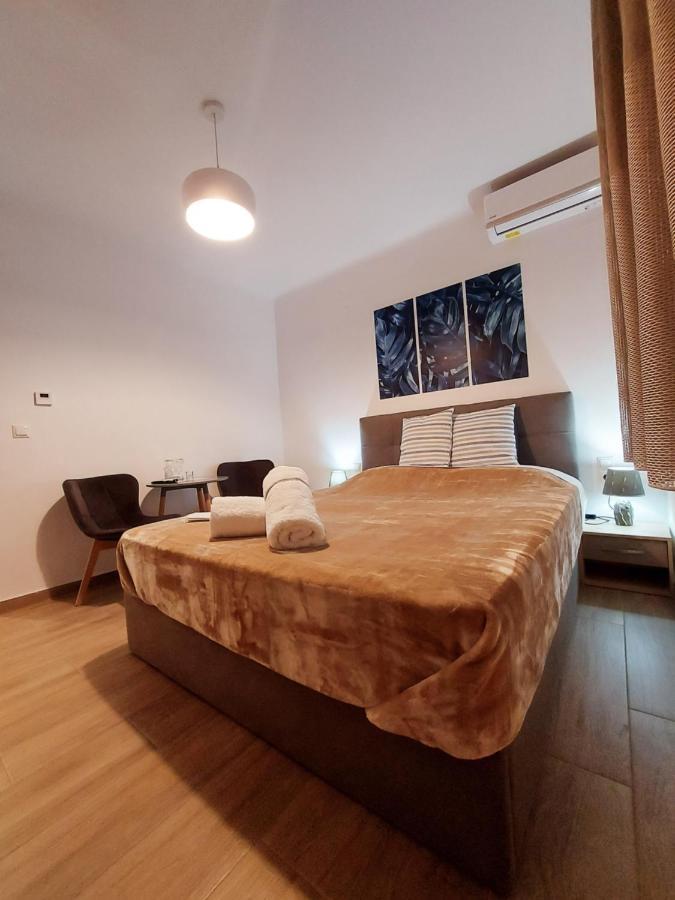 Enjoy Meteora Three Apartment Kalambaka Bagian luar foto